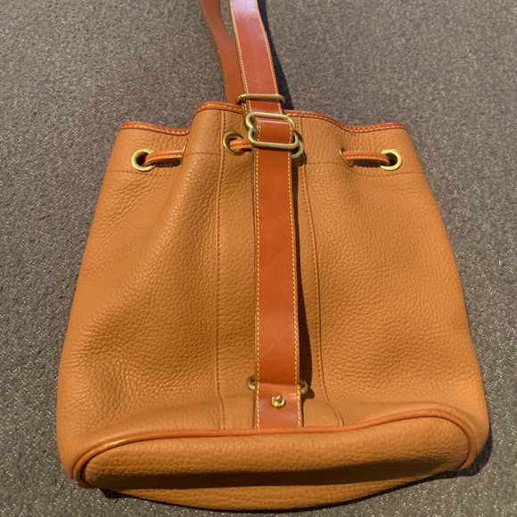 🚫SOLD🚫 Vintage Dooney & Bourke Sling Bag - Picture 5 of 6